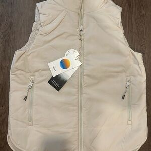 Vuori Cream Puffer Vest